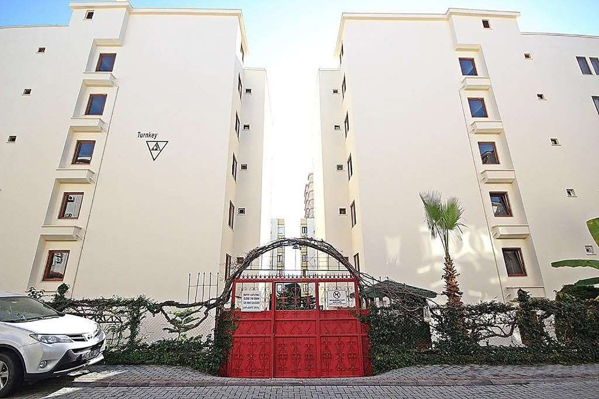 Территория комплекса спрятана от посторонних глаз.