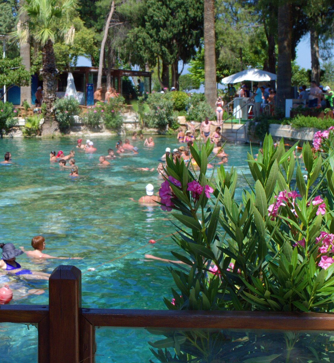 бассейн Клеопатры в Турции