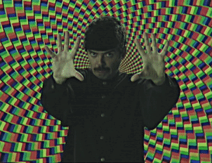 Борис Бобровский и его гипнoceaнс (источник - youtu.be/A8NYWAkMaVY)