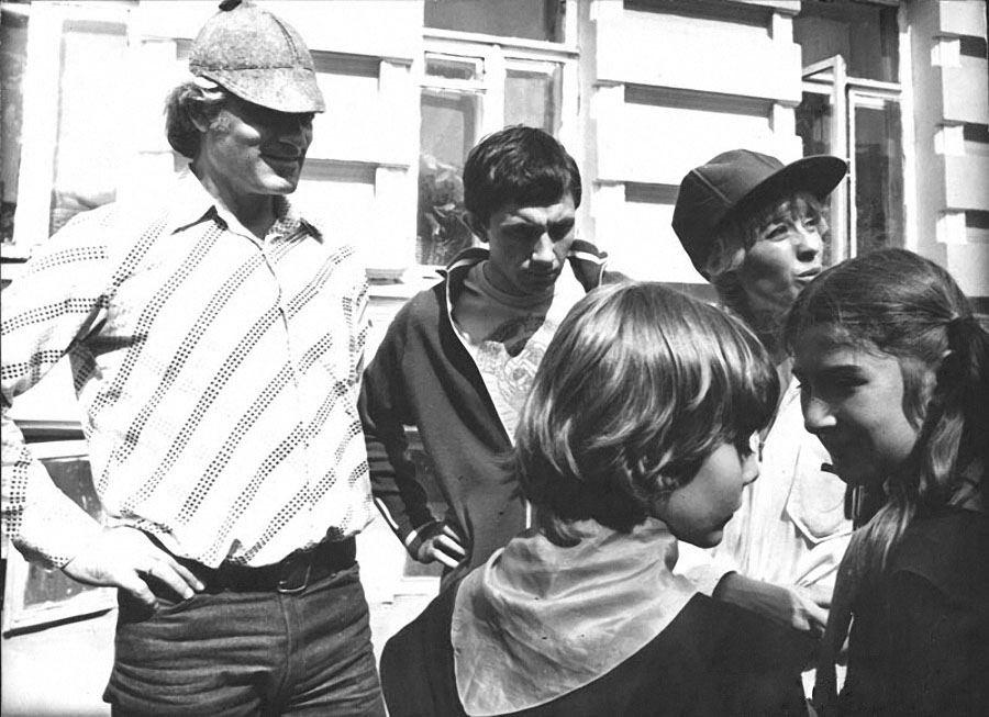 В 2021 году исполняется 36 лет со дня выхода на экраны любимого детского сериала «Гостья из будущего».-4