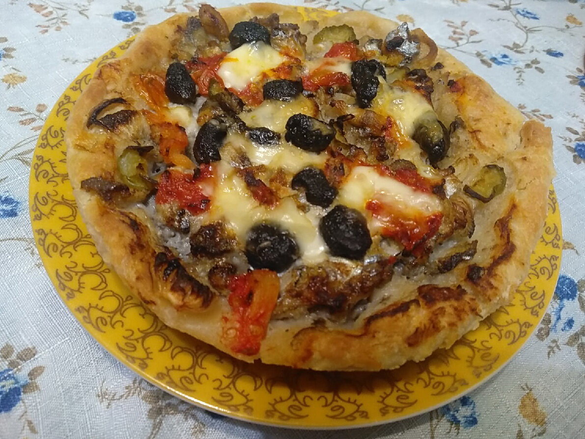 Пицца с рыбой(мойвой)