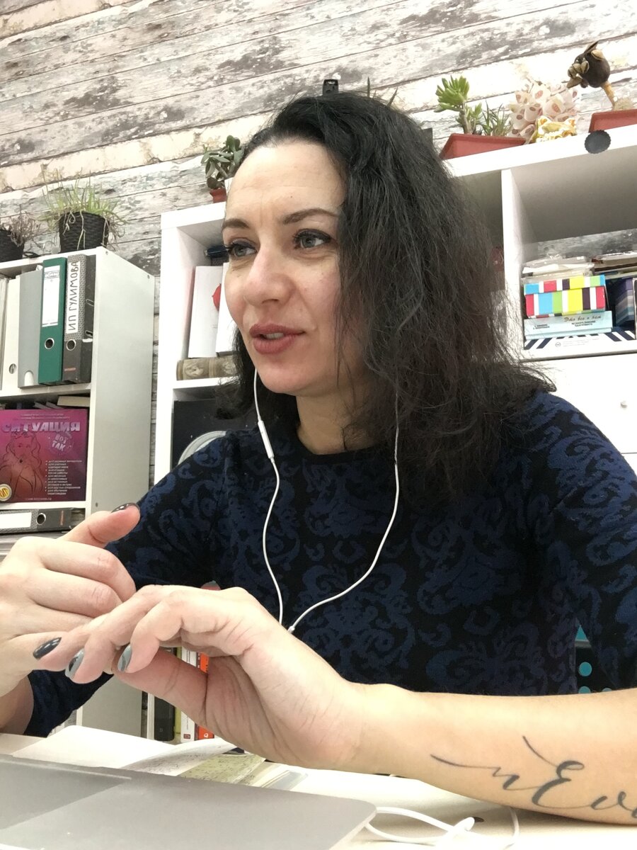 Поставила сегодня на автофото во время онлайн-тренинга)) Есть даже пара приличных кадров)