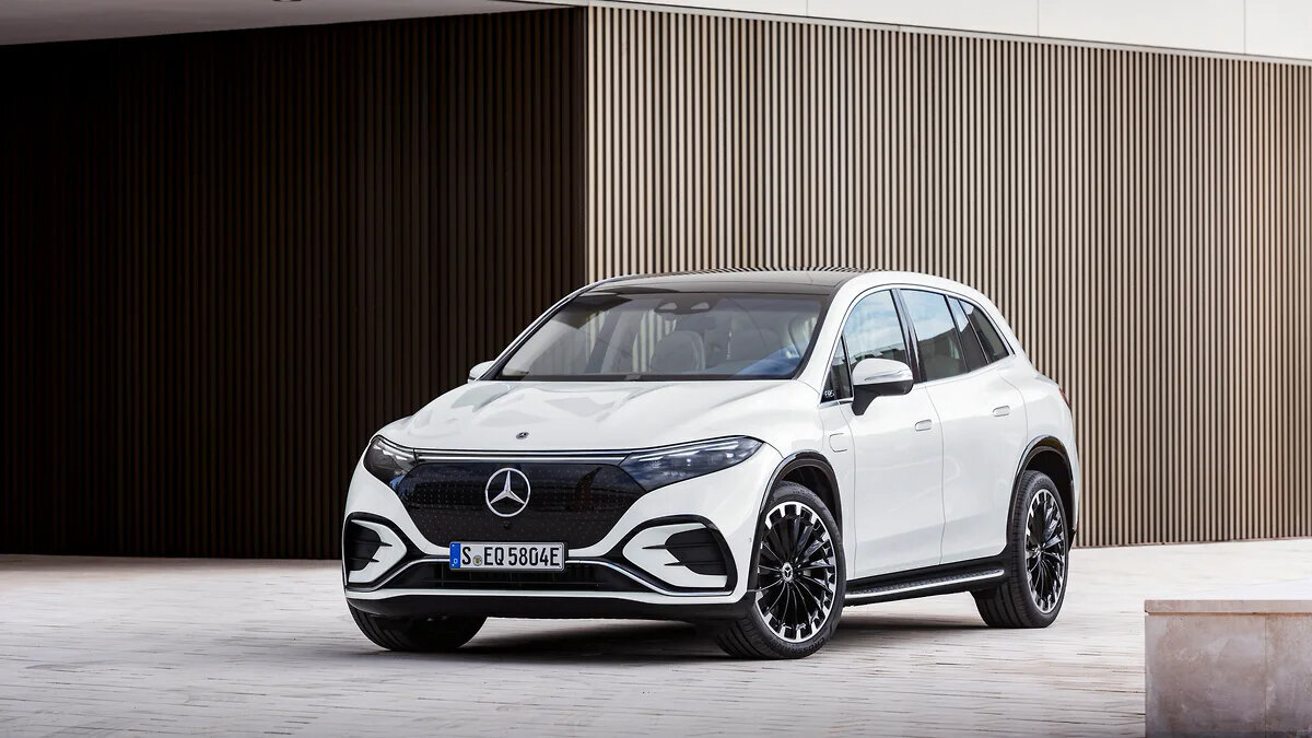 Фото: Mercedes-Benz EQS 450+ SUV AMG Line