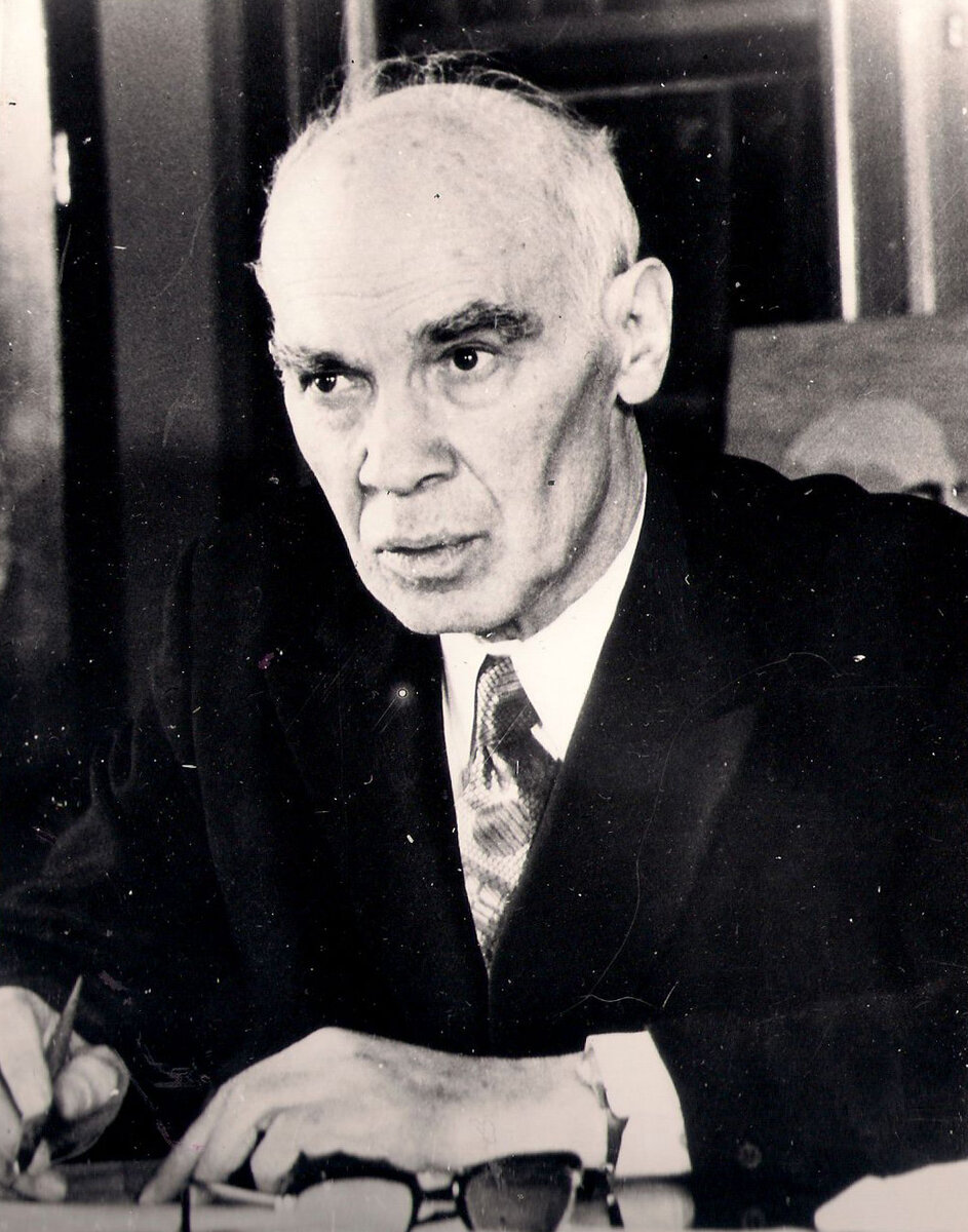 Исаак Константинович Кикоин