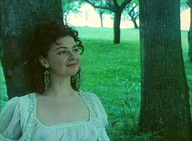 Лика Нифонтова в фильме «Летние люди».Фото Яндекс.Картинки.