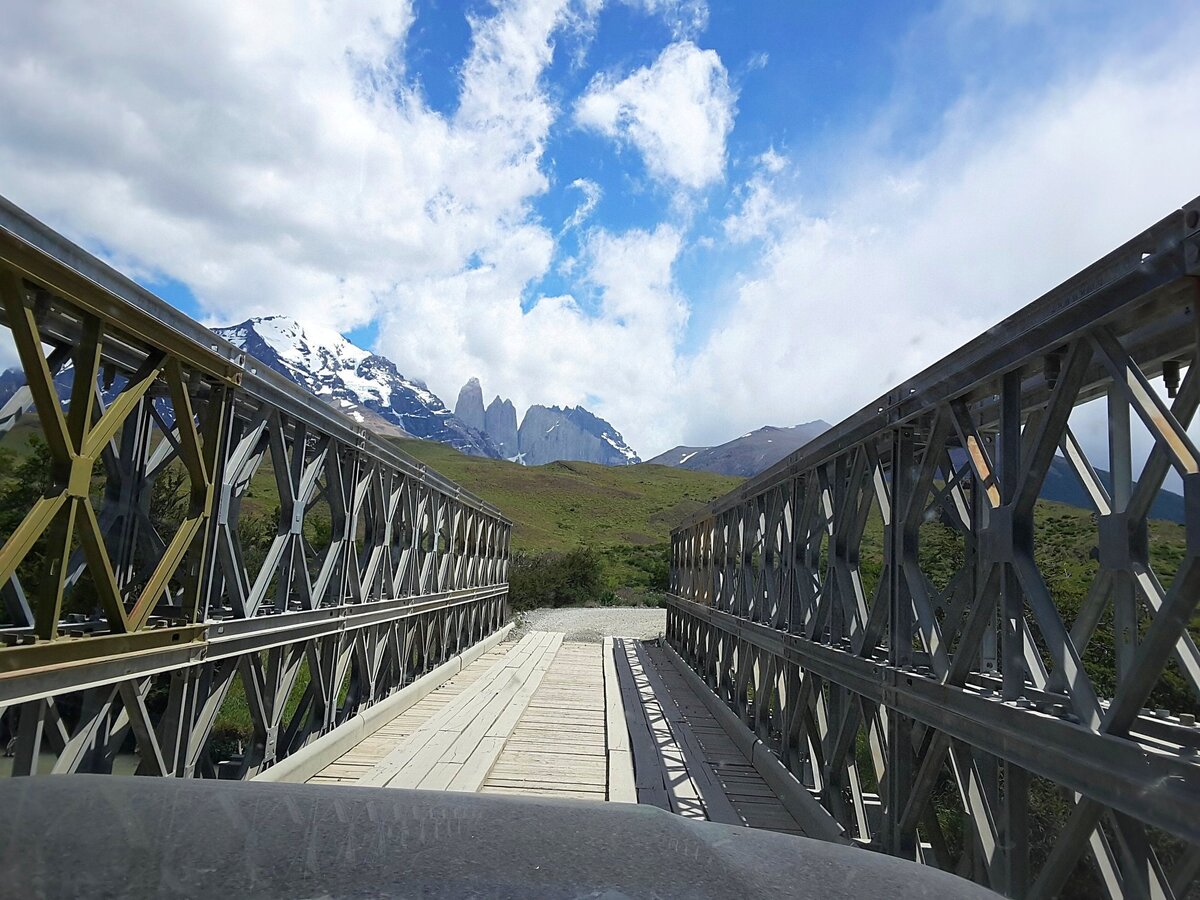 Мостик через речку Пайне