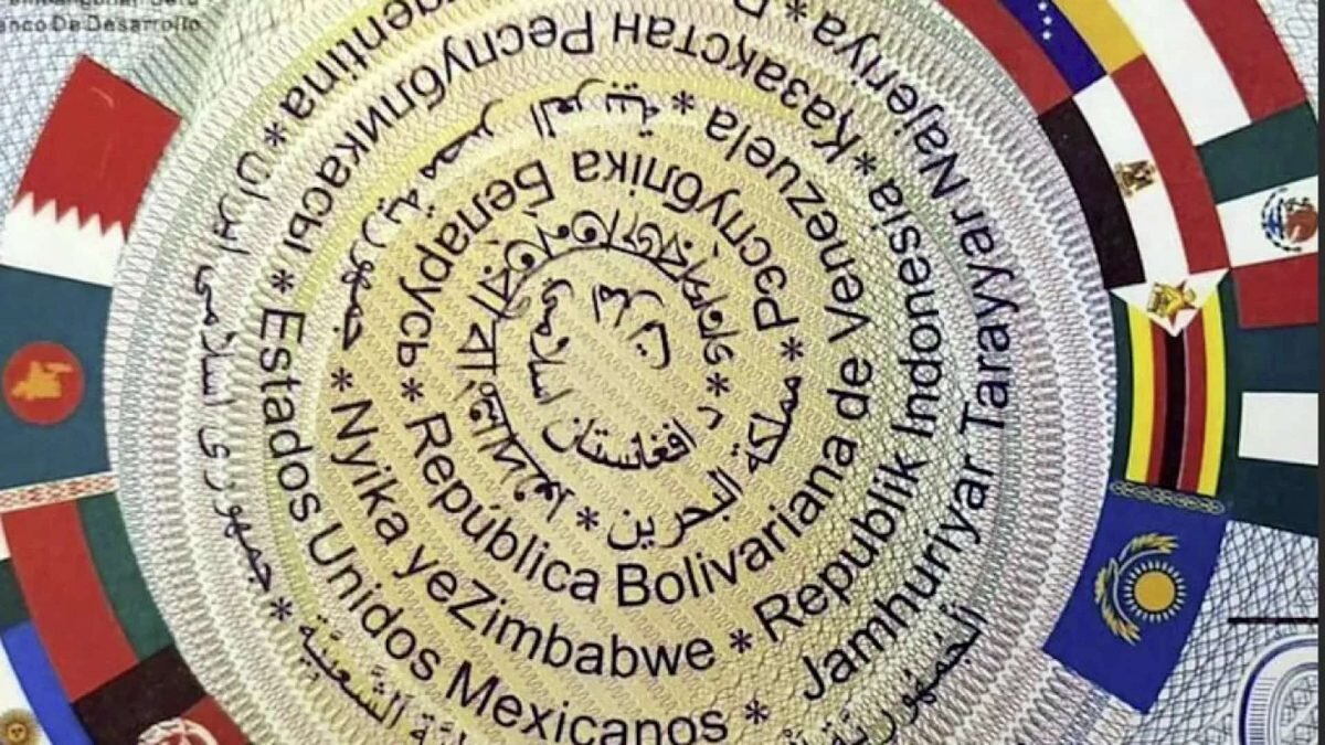    Фото: lenta.ru Август Макаров