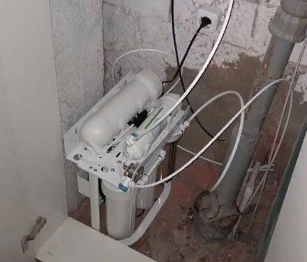 Фильтр для подключения нескольких приборов к чистой воде.