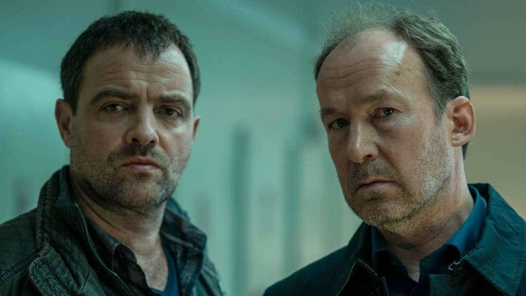 кадр из фильма "По горячему следу"