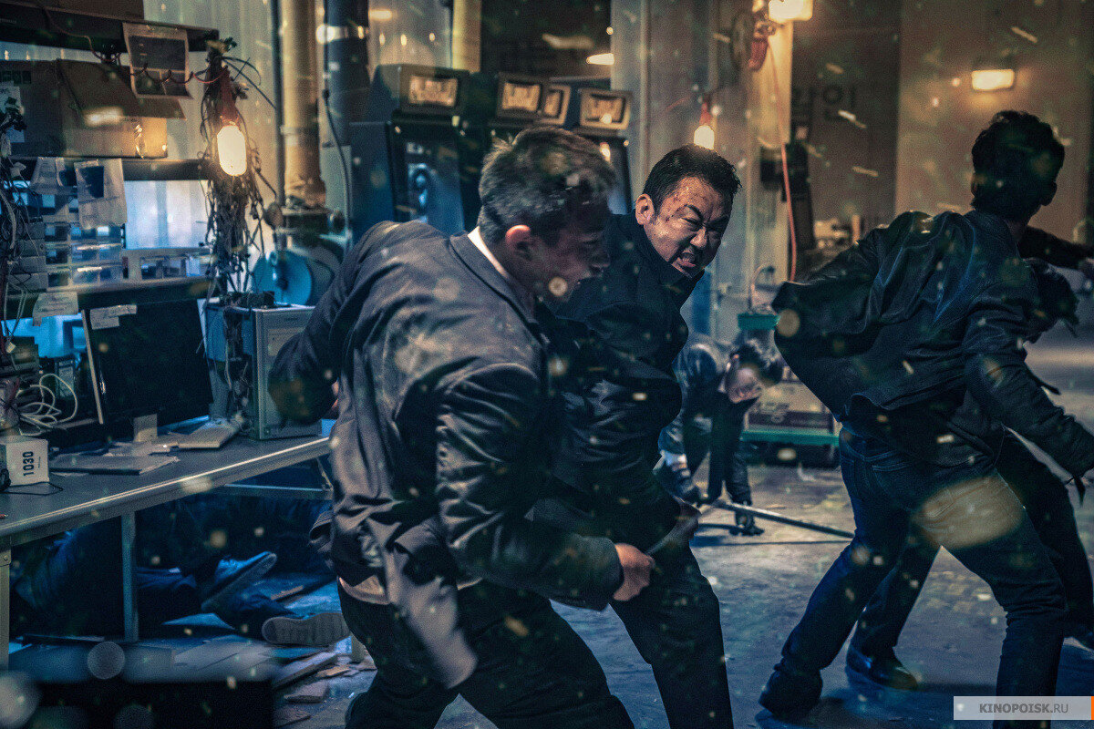 Порхает как бочка, жалит как кувалда - простите, но по-другому упитанный Ма Дон-сок не умеет. 