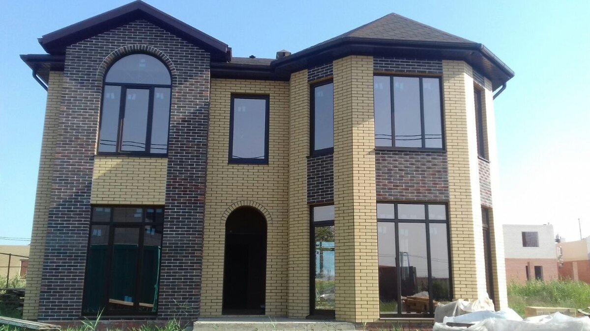 Дом из кирпича в Краснодаре