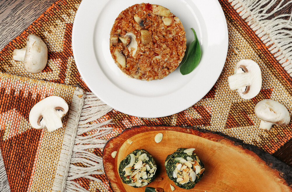 чай кофе какао. кофе с греческими сладостями. доброе сладкое утро мужчине. кофейный гарнир 6 букв. чашка кофе темная.