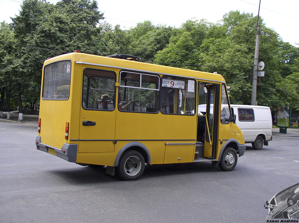 Серийный БАЗ-2215 «Дельфин»