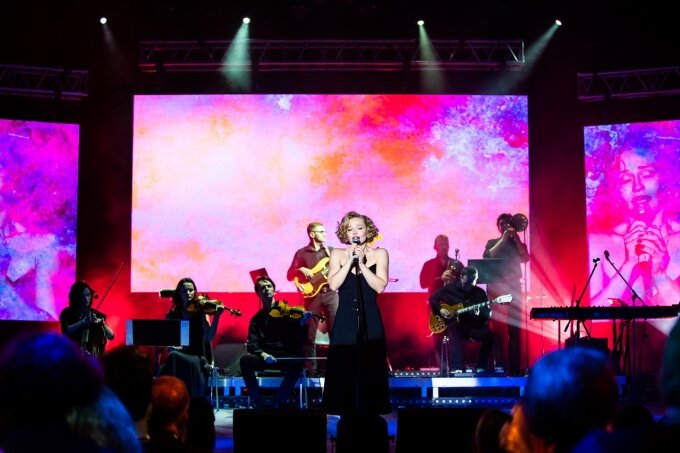 Спектакль "Наша Алла" в "Гоголь-центре". Фото: vk.com/nasha_alla