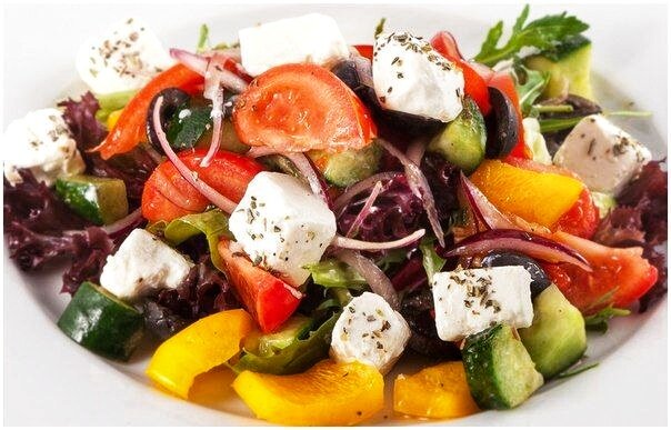 Калорийность на 100 грамм - 114.99 ккал 

Б/Ж/У 4.39/9.01/3.12