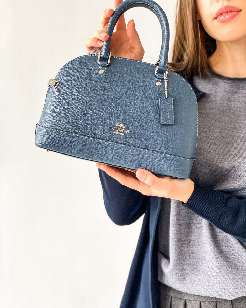 👜 Coach Сумка из кожи на коротких ручках 
Обычная цена - 10000 руб.❌ Цена по скидке -7000 руб.✅