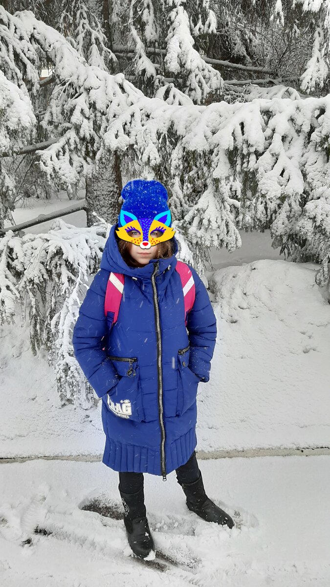 Такая милая лисичка собралась отдохнуть.