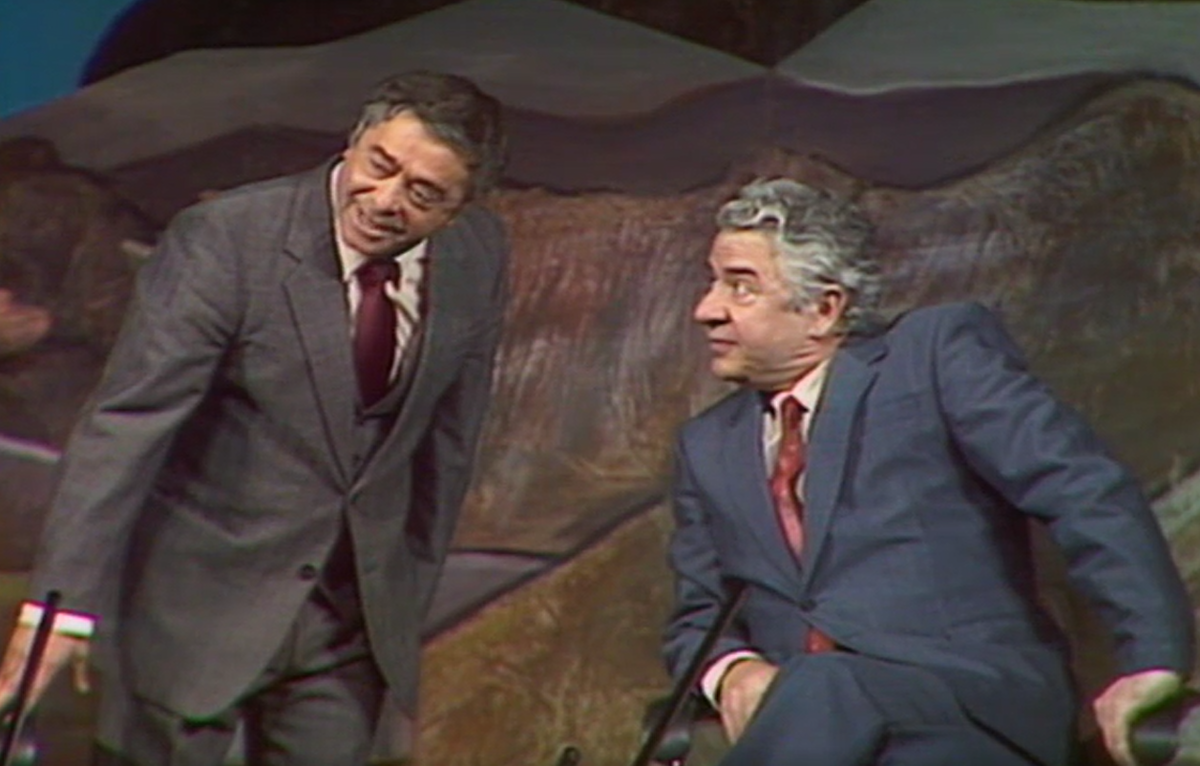 Кадр из спектакля "Птичий полет" (1990)