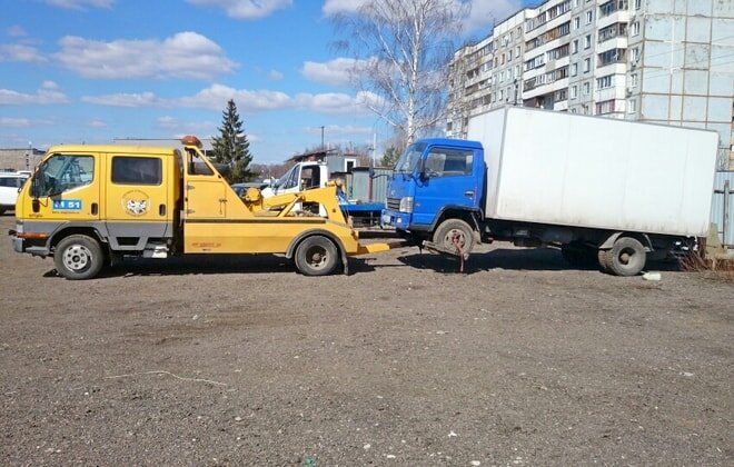 Буксировка автомобиля без 2-го водителя. Примеры устройств. Где купить