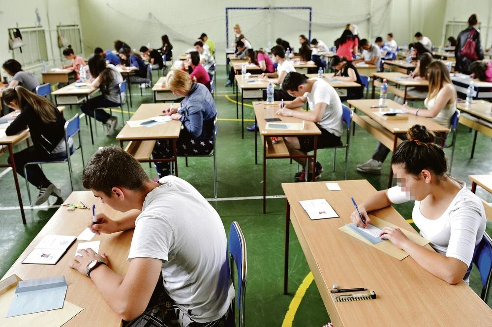 Ispit Экзамен