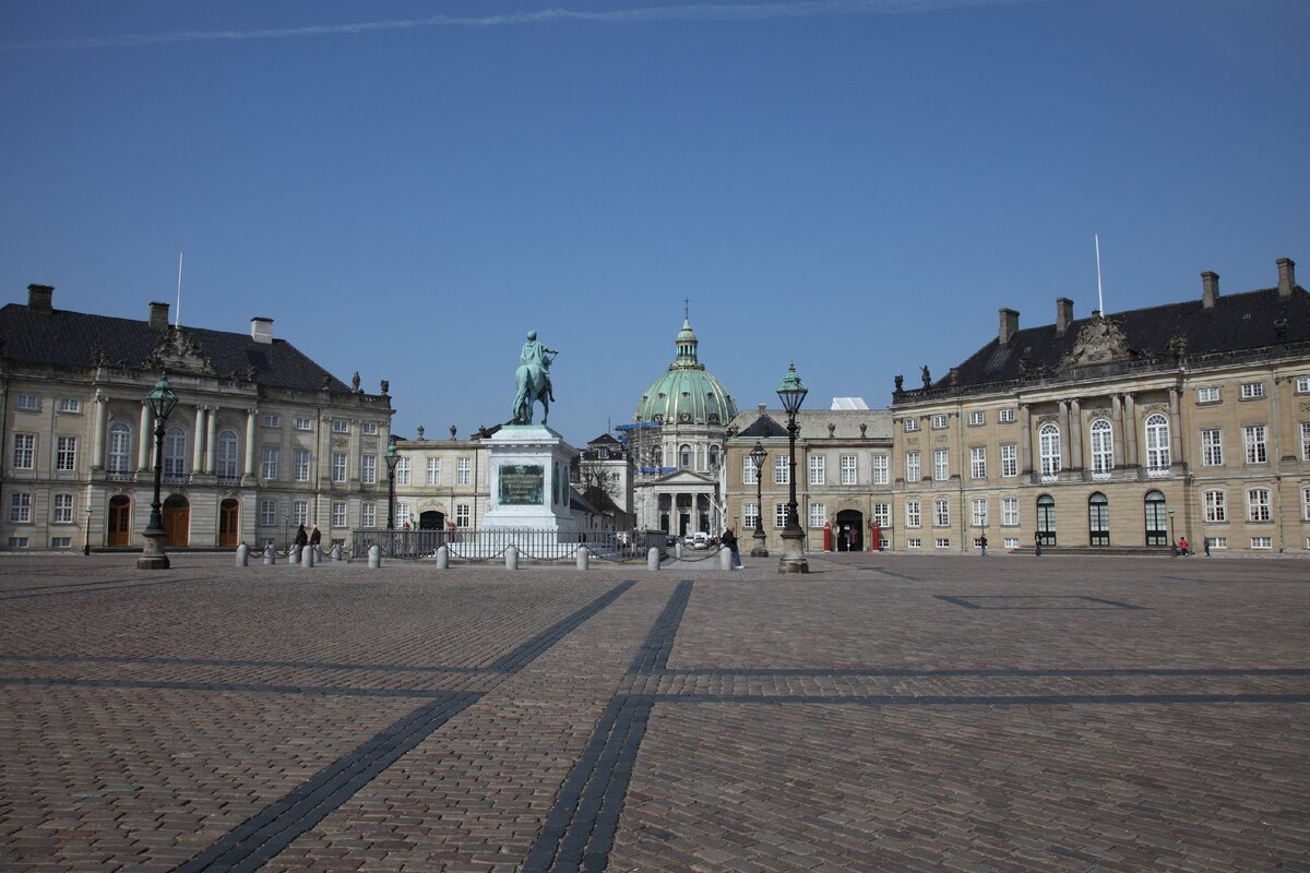 Амалиенборг