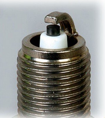 Обычная свеча зажигания