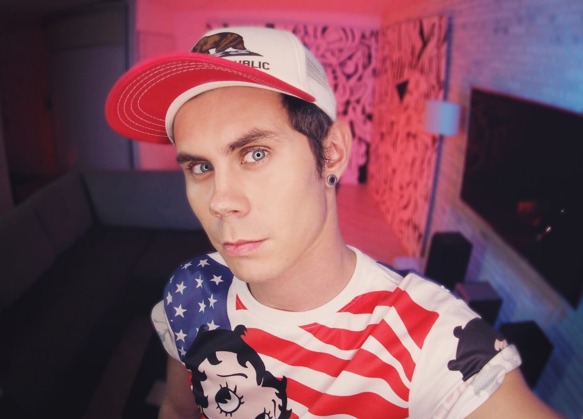 Ян вам сейчас понараскажет!