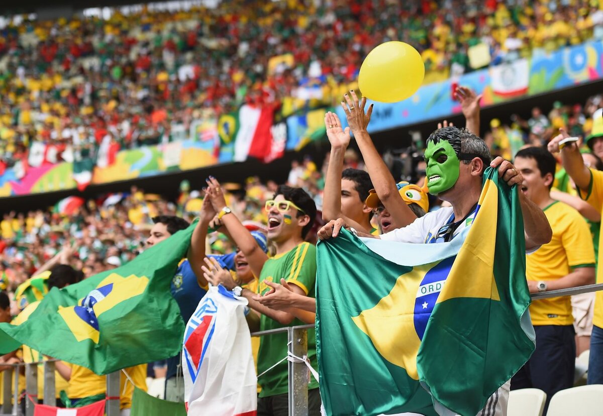 Бразилия первая в мире. Бразилия футбол. Современная Бразилия. Бразильский футбол. Национальный вид спорта в Бразилии.