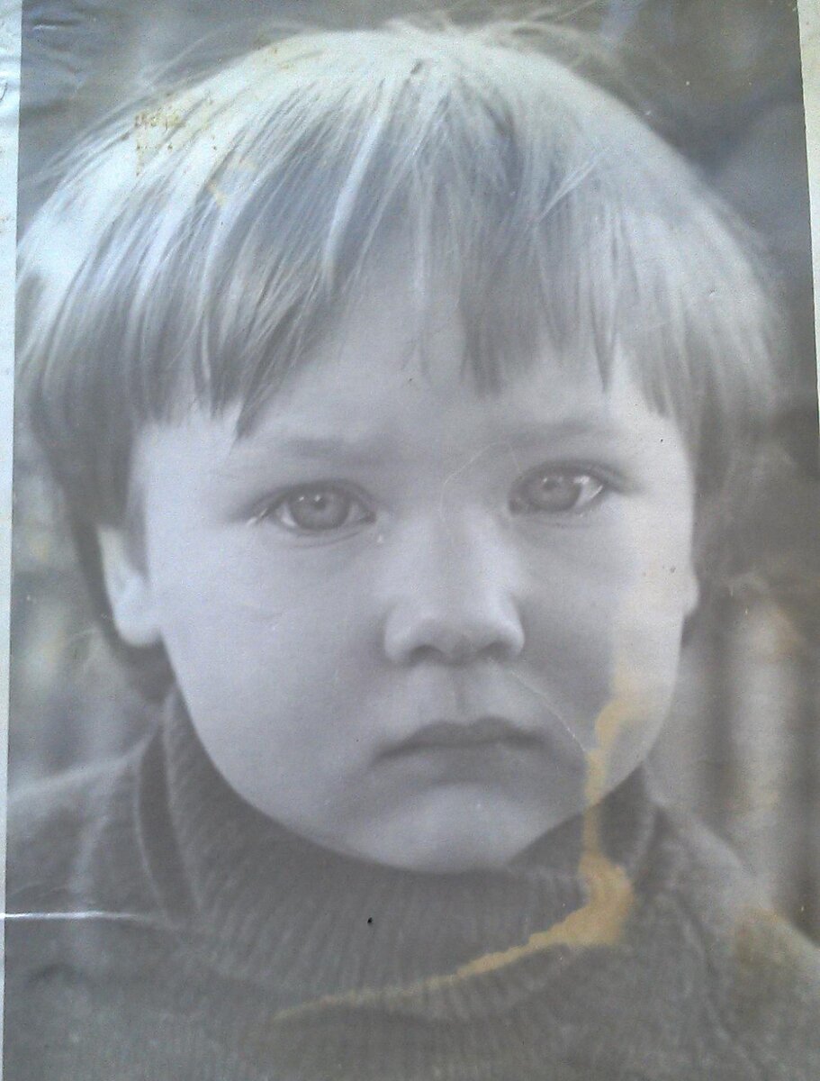 Автору 1 год и месяц