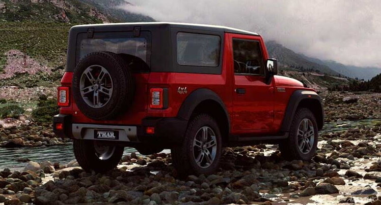 Mahindra Thar второго поколения. Дизайн явно повторяет знаменитого прародителя.