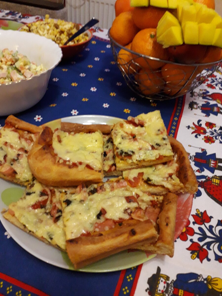 Наш скромный стол. Фото автора