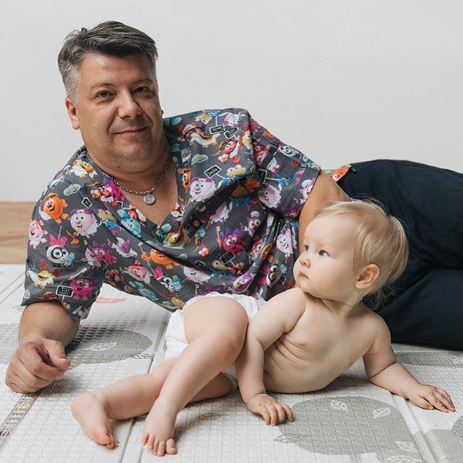 Зачем ребенку ползать на четвереньках?