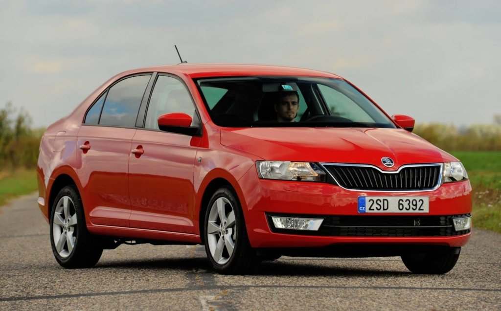 Автомобиль шкода рапид фото Skoda rapid двадцать первый год