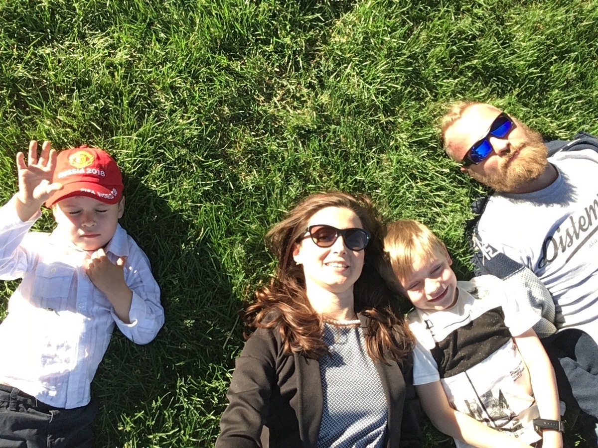 Моя семья! И дети у нас - собственники квартиры (((