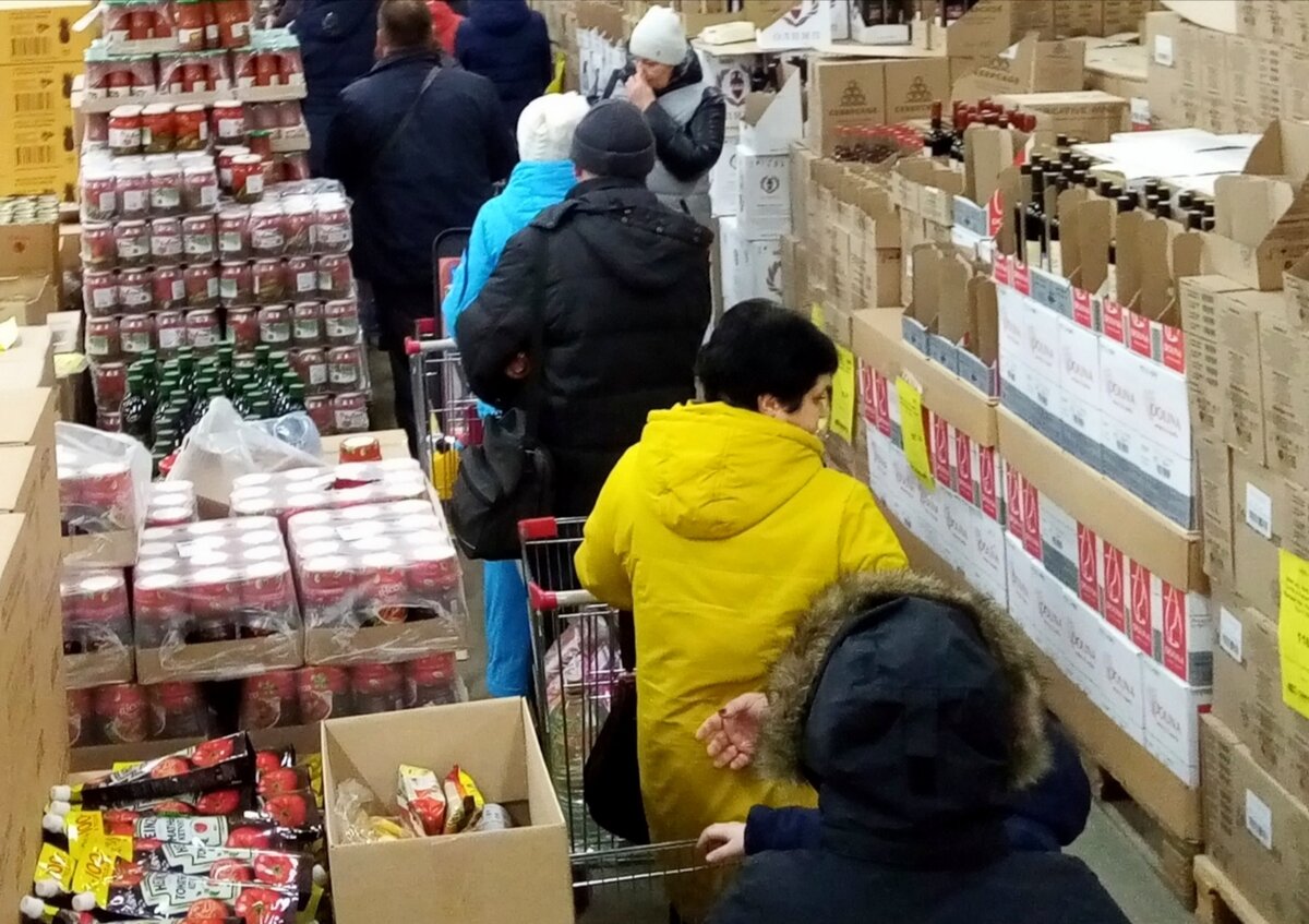 Очередь. Фото из личного архива для иллюстрации