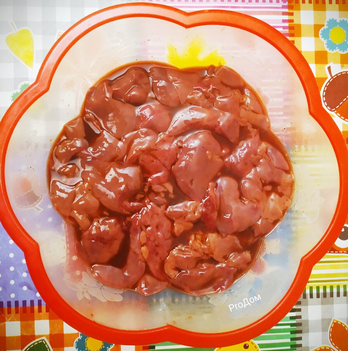 Куриная печень в маринаде. Фото автора.