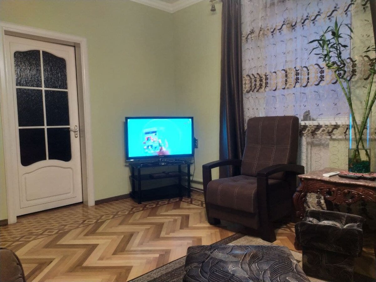 Телевизор – главное украшение любой комнаты!