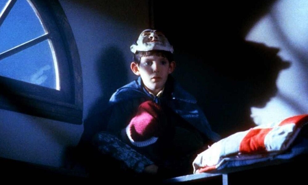 Кадр из фильма «Леди в белом» (1988)