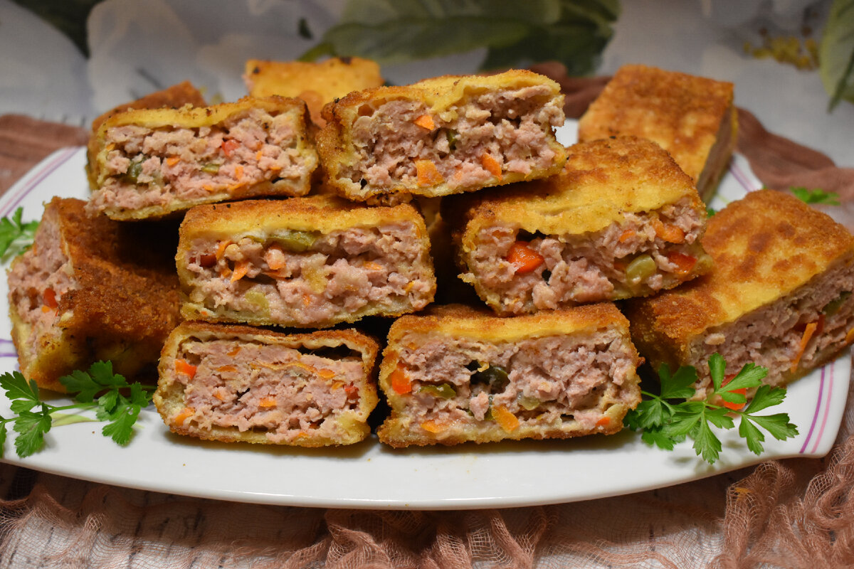 Фарш вафли рецепт. Вафли с фаршем. Что можно приготовить с жареным фаршем. Что приготовить с обжаренным фаршем. Vafe