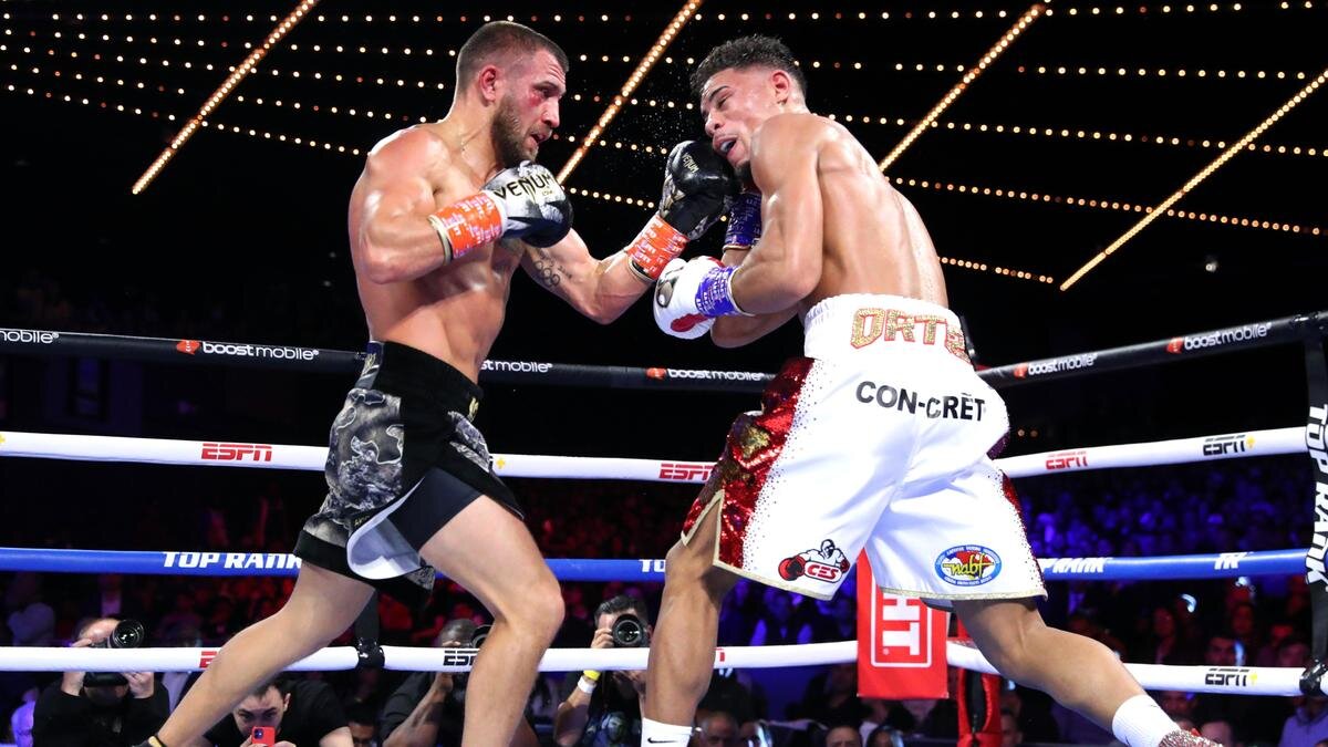    Василий Ломаченко и Джемейн Ортис:Mikey Williams/Top Rank Inc via Getty Images