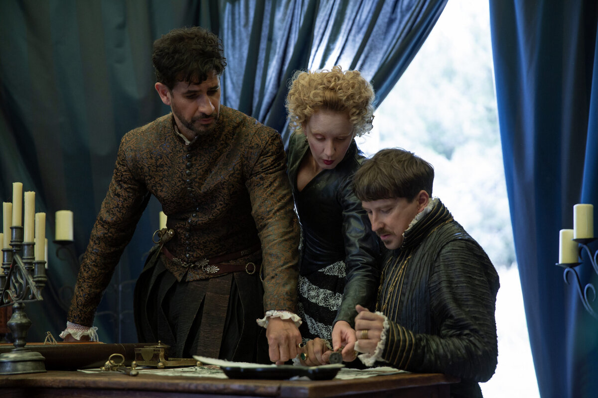 Стратеги. Фото с сайта Tell-Tale TV