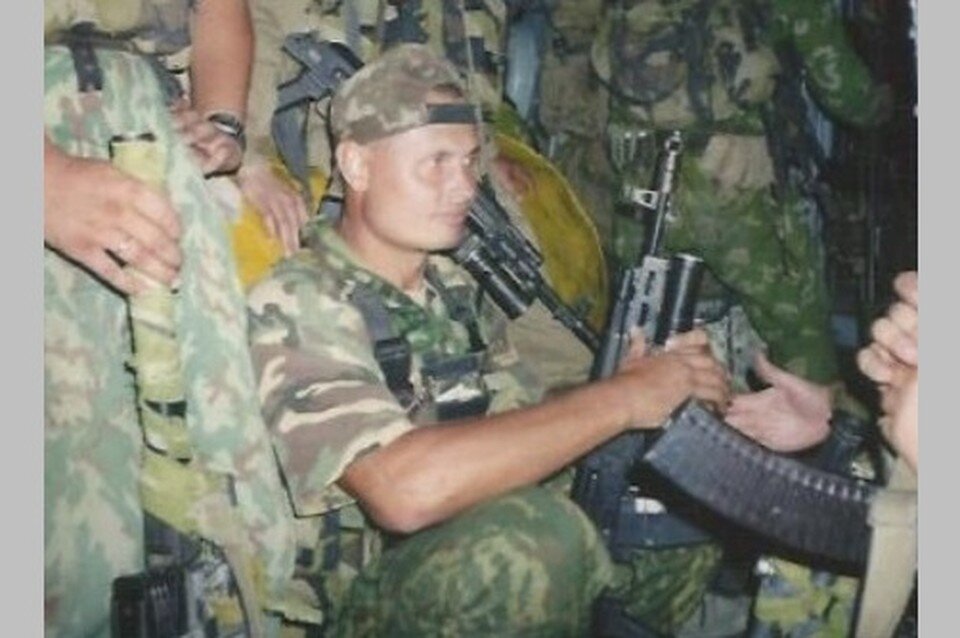     Андрей Чирихин перед очередной командировкой. Фото: школа №39 Рязани. Именно там учился Андрей.