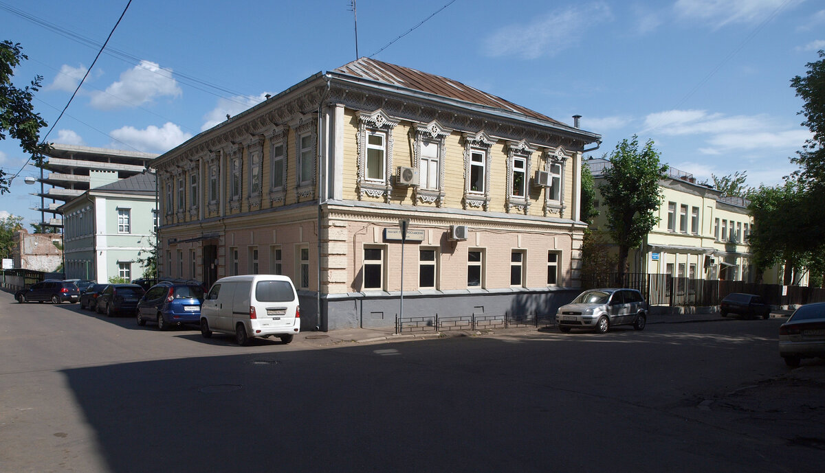 Малый Полуярославский переулок, 1/8