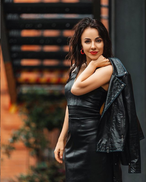 Юлия Хадарцева психолог расстановщик энерготерапевт 