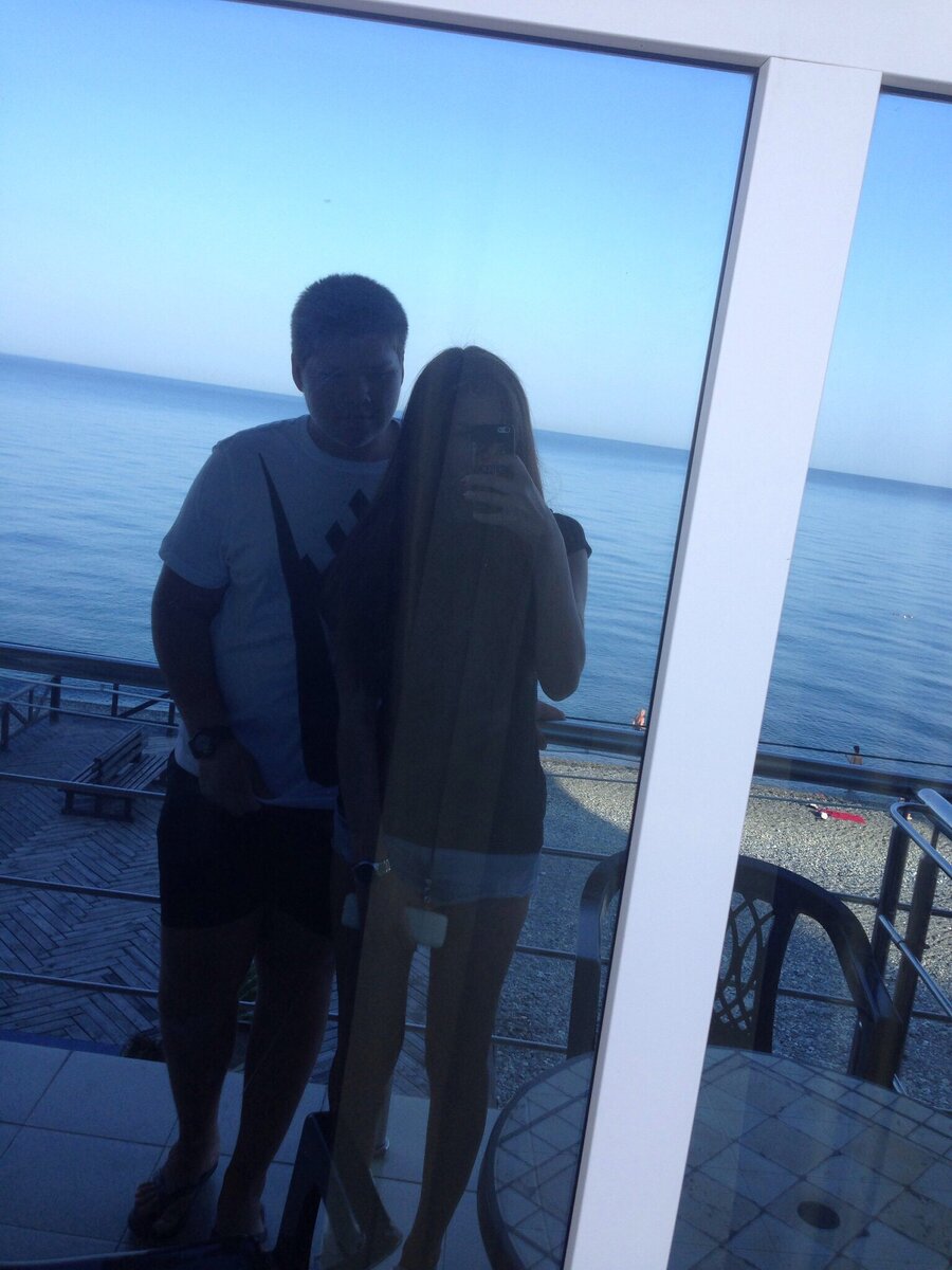 До. Я с братом на отдыхе