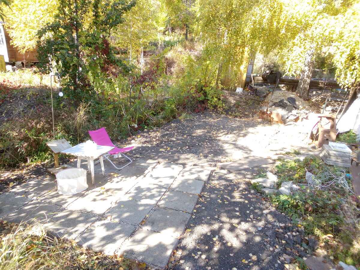 Стройку нельзя закончить. Ее можно только превратить  в зону доя шашлыка 