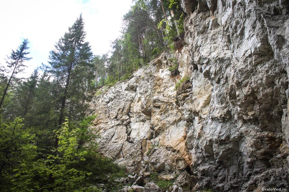 Провал Волчья Яма