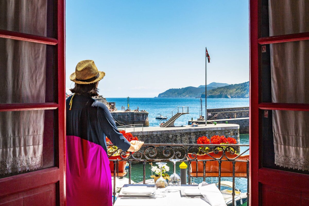 Стол ресторана Itxas Etxea, в Элантхобе (Бискайя).  ГОНСАЛО АЗУМЕНДИ 