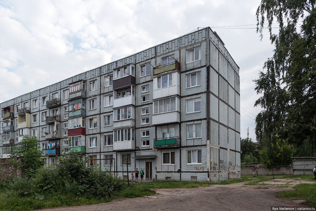 Дом выглядел примерно так,как обычная панельная пятиэтажка. Источник: Яндекс.Картинки