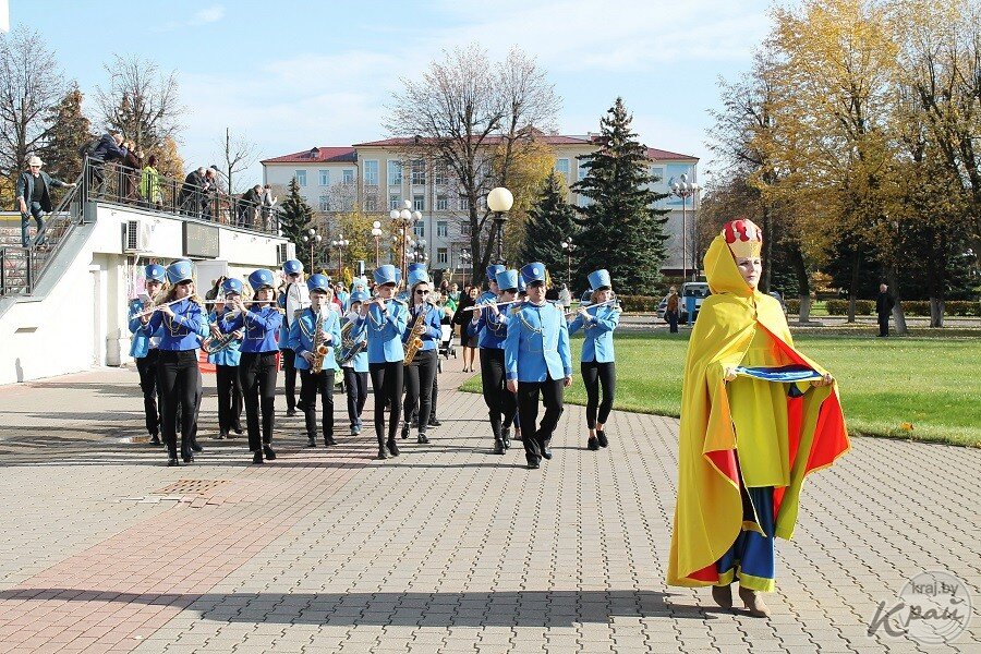 Новости край бай молодечно сморгонь вилейка мядель. День города в Молодечно. Край бай Вилейка. Молодечно Минская область население. Край бай Молодечно.